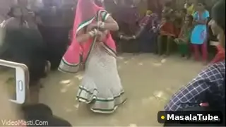 Bhojpuri Bhabhi Priya Aunty Romance