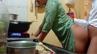 Leaked Indian sexy wife got fucked while cooking