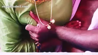 New Desi wife cheating sex Telugu dirty talks. - Muh Me Liya