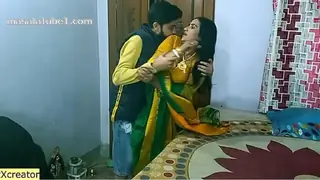 New Indian hot Milf aunty vs hot teen!! Indian sex with hindi audio