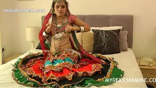 Real Desi Gujarati Indian Babe Jasmine Mathur Garba Dance - Uncut Episode