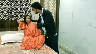 Trending Desi stepmother in law fucked by stepdaughter husband! Viral jobordosti sex with audio