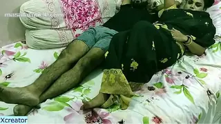 Viral Bhabhi comes my room !! Amazing hot sex with sexy bhabhi. Best indian saree sex